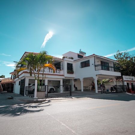 Hotel Juliana ナグア エクステリア 写真